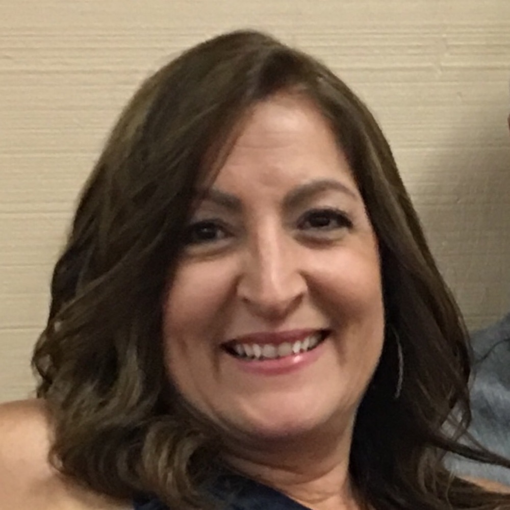 Meet your Posher, Mayra